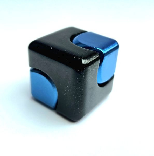 Fidget Spinner Cube | schwarz blau